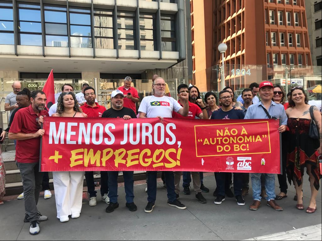 Texto descritivo da imagem aqui